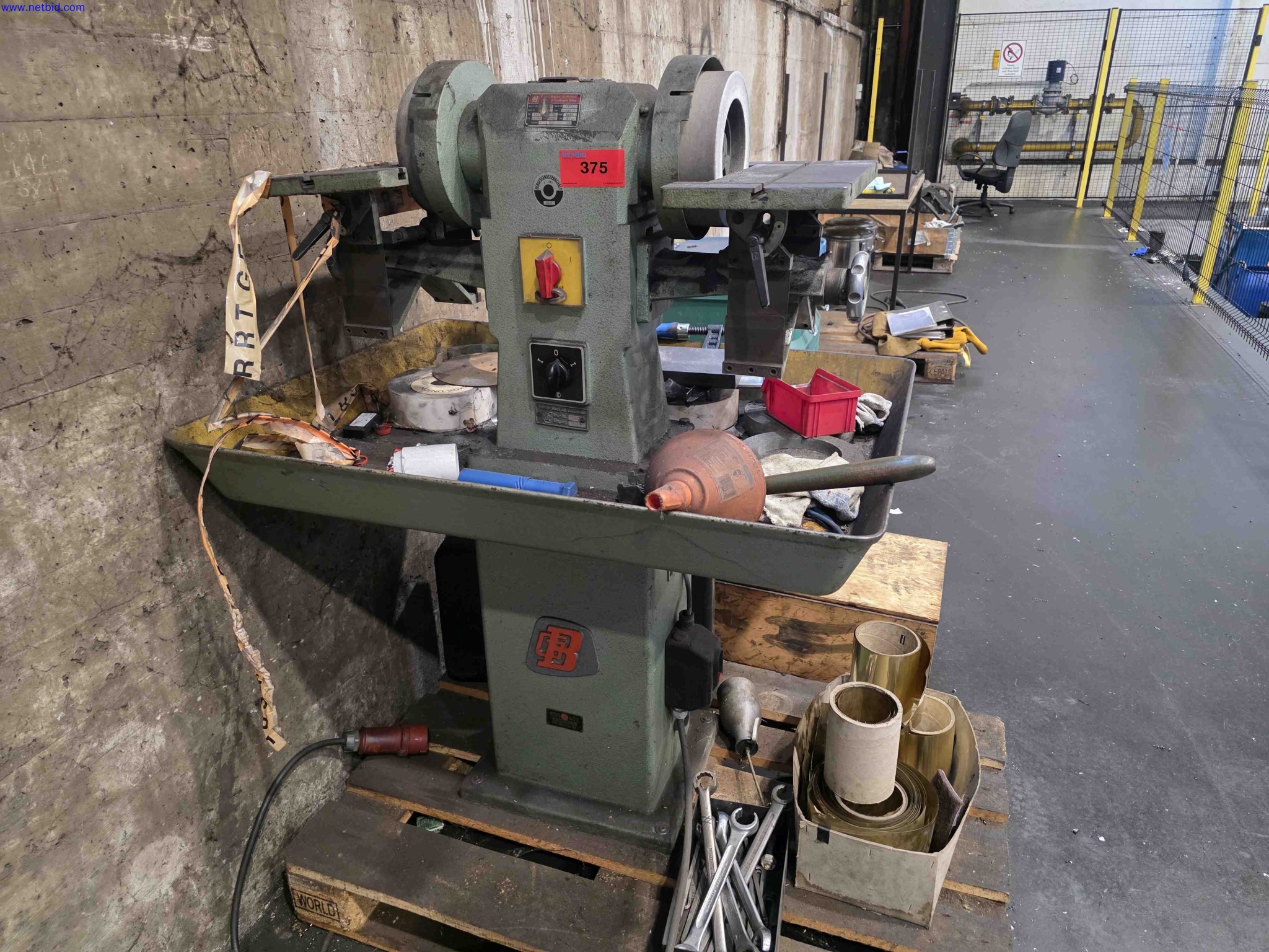 Werkzeugschleifmaschine Bayer D-2ST